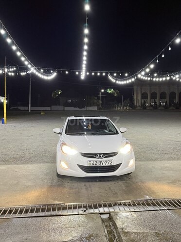 Hyundai Avante-5