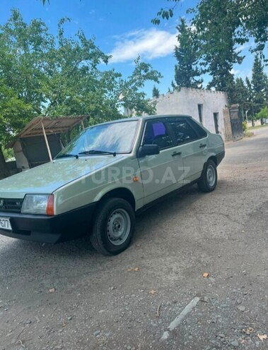LADA (VAZ) 21099-1