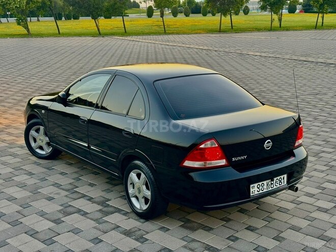 Nissan Sunny-4