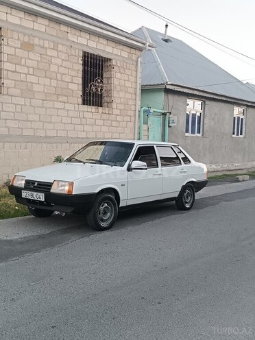LADA (VAZ) 21099-10