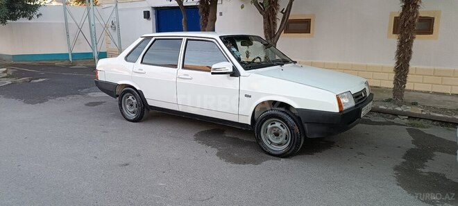 LADA (VAZ) 21099-11