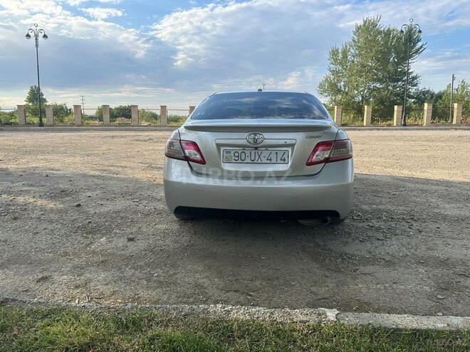 Toyota Camry-5