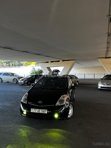 Toyota Prius-8