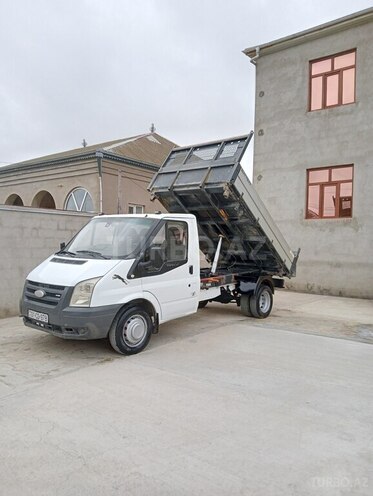 Ford Transit-1