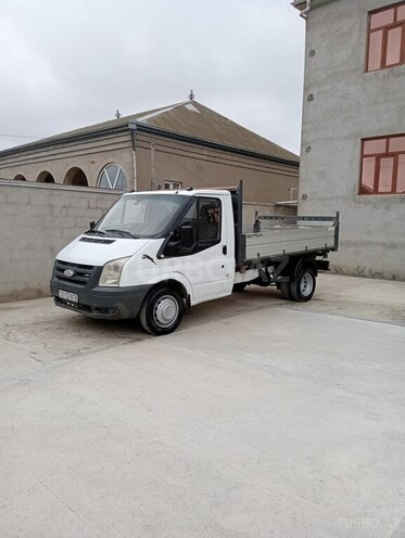 Ford Transit-2