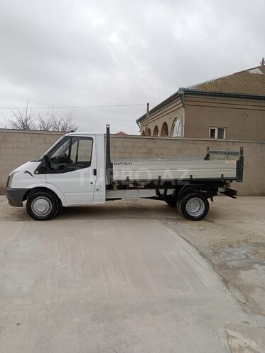 Ford Transit-3