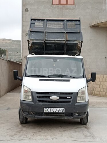 Ford Transit-5