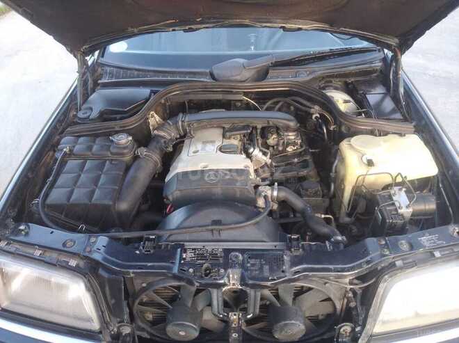 Mercedes C 230-12