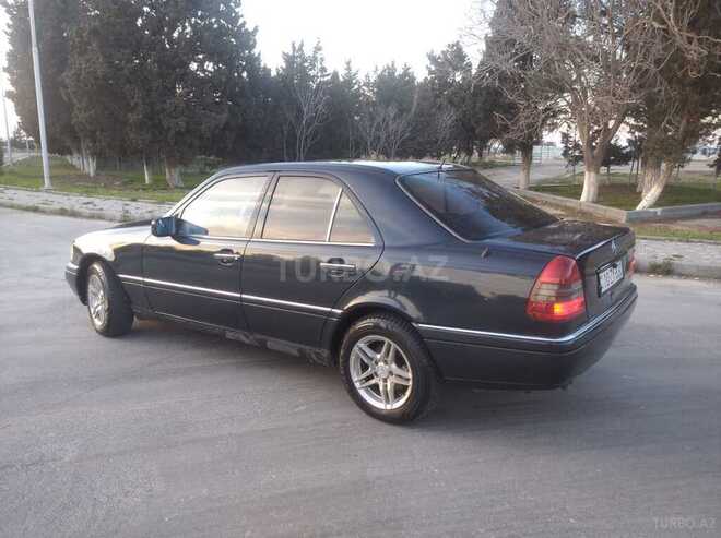 Mercedes C 230-17