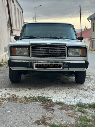 LADA (VAZ) 2107-1