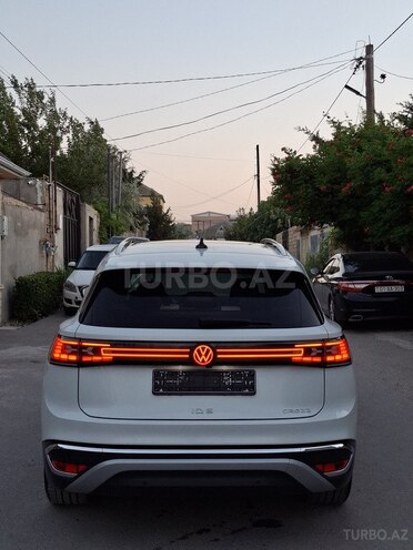 Volkswagen ID.6 Crozz-4
