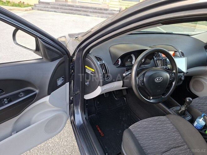 Kia Ceed SW-8