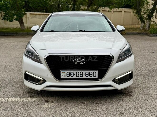 Hyundai Sonata-1