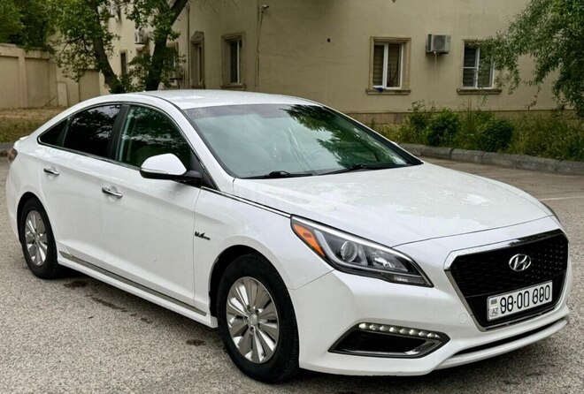 Hyundai Sonata-5