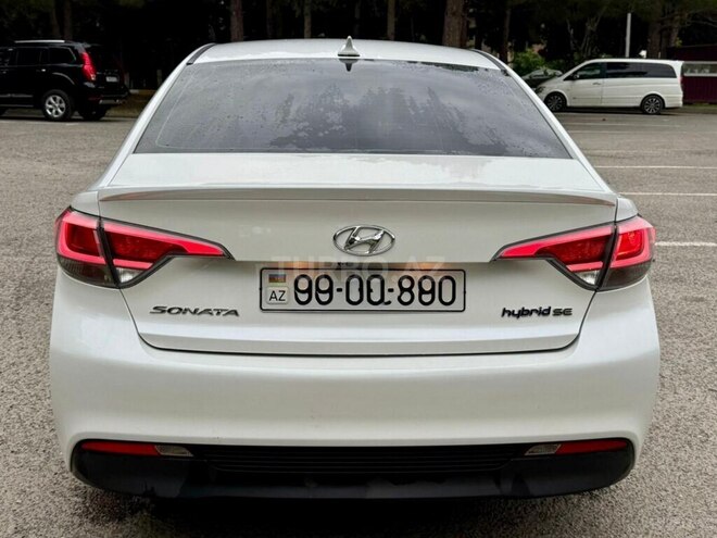 Hyundai Sonata-8