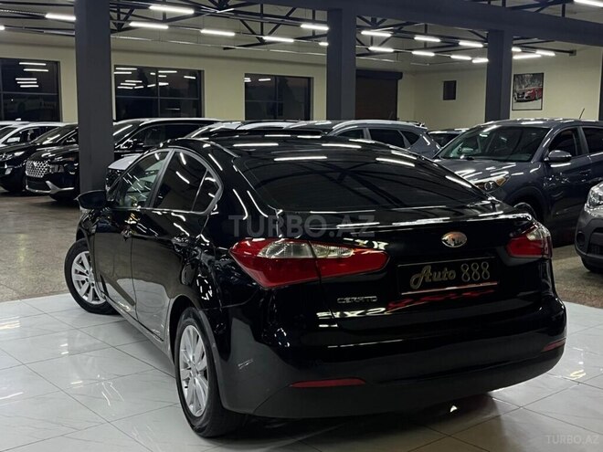 Kia Cerato-10