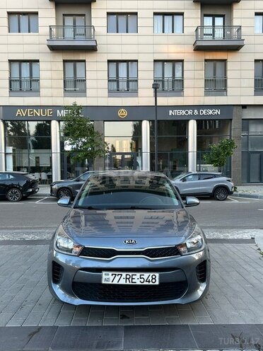 Kia Rio-1