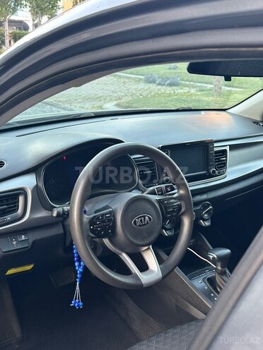 Kia Rio-8