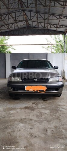Toyota Carina-1