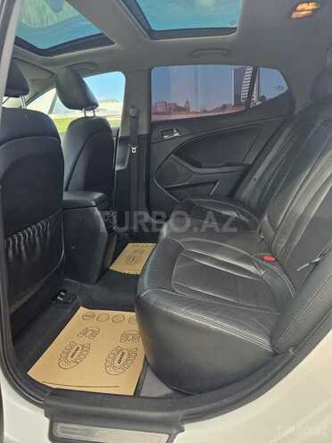 Kia K5-12