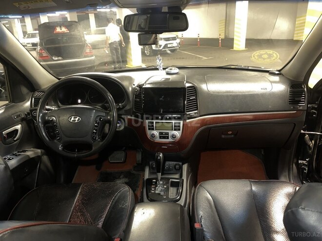 Hyundai Santa Fe-8