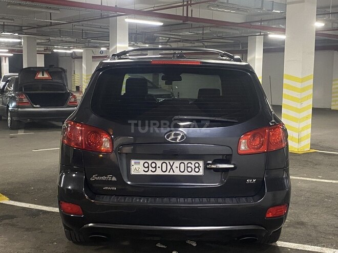 Hyundai Santa Fe-4