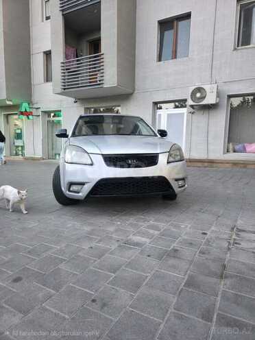 Kia Rio-1