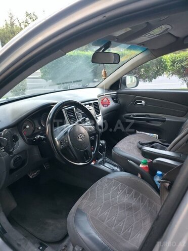 Kia Rio-10