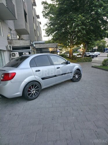Kia Rio-7