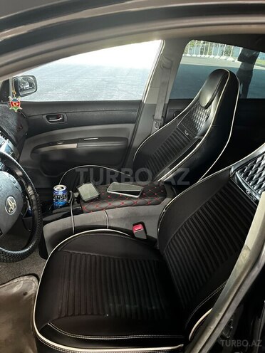 Toyota Prius-9