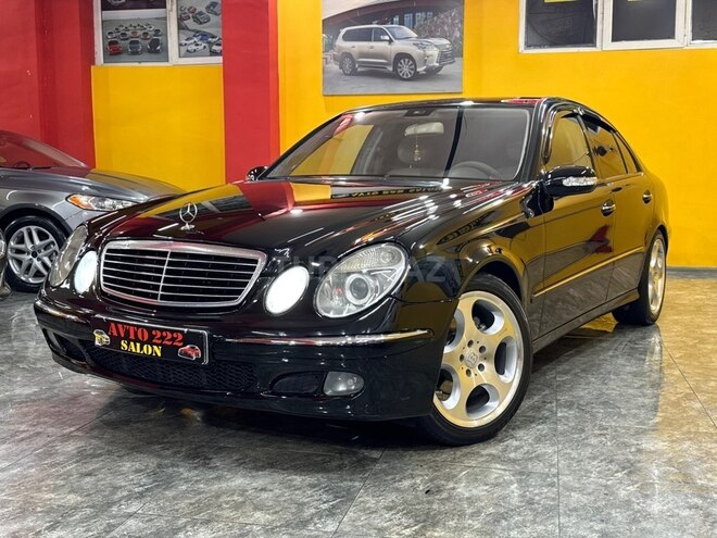 Mercedes E 270-3