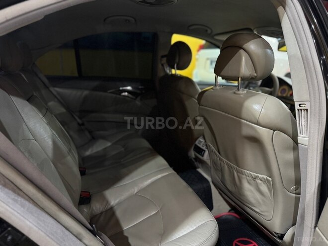 Mercedes E 270-13