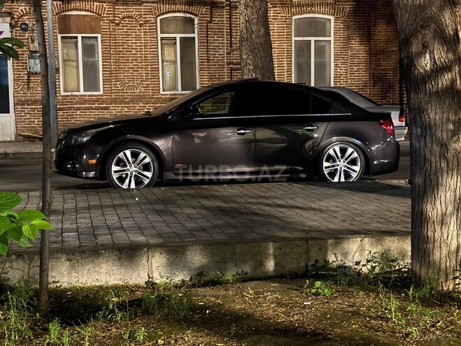 Chevrolet Cruze-2