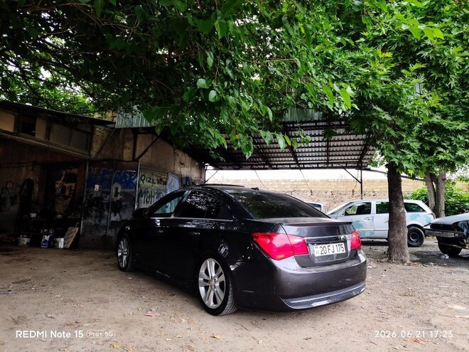 Chevrolet Cruze-4