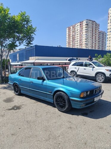 BMW 520-2
