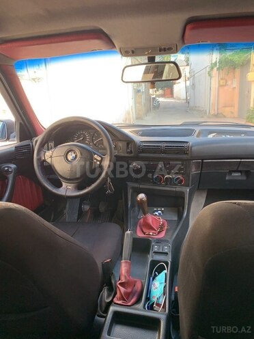 BMW 520-12
