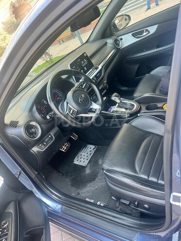 Kia Cerato-10