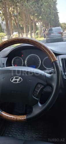 Hyundai Sonata-8