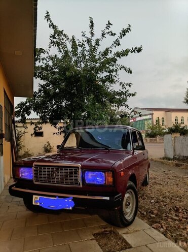 LADA (VAZ) 2107-1