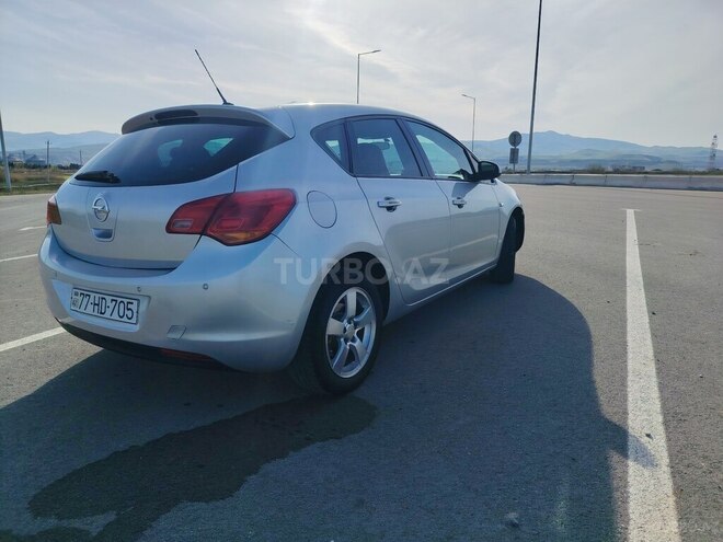 Opel Astra-13