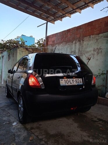 Kia Rio-3