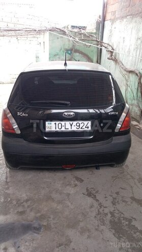 Kia Rio-5