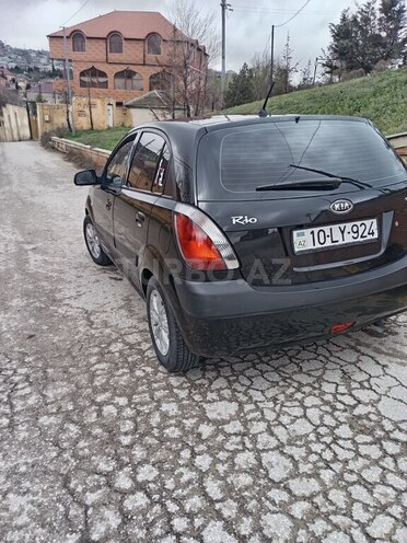 Kia Rio-6