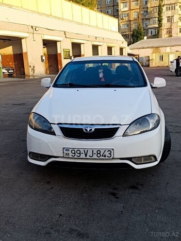 Daewoo Gentra-1