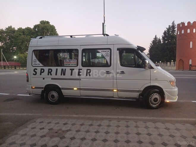 Mercedes Sprinter 208-5