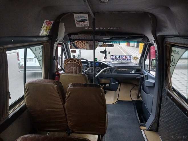 Mercedes Sprinter 208-7