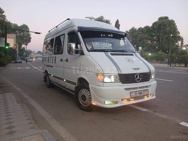 Mercedes Sprinter 208-4