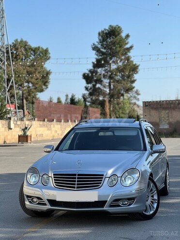 Mercedes E 220-1