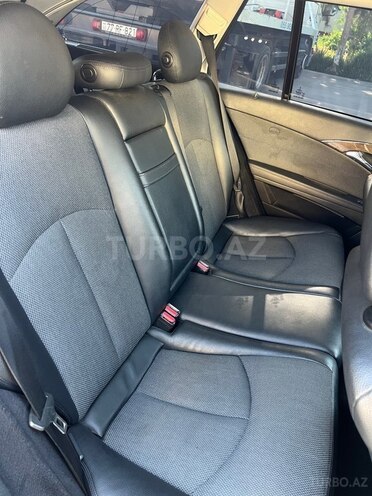 Mercedes E 220-12