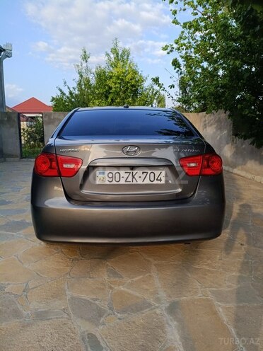 Hyundai Elantra-18